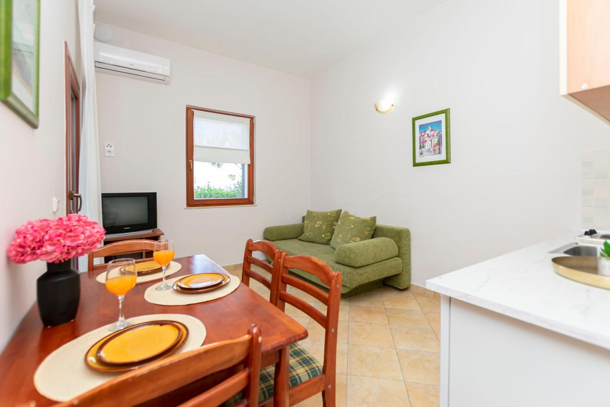 Apartment Ljiljana