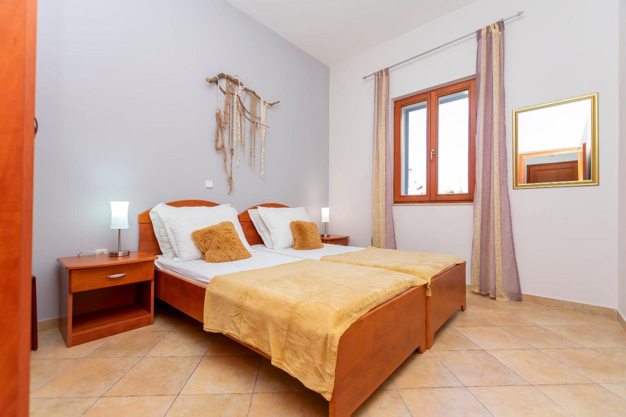 Ljiljana Apartment